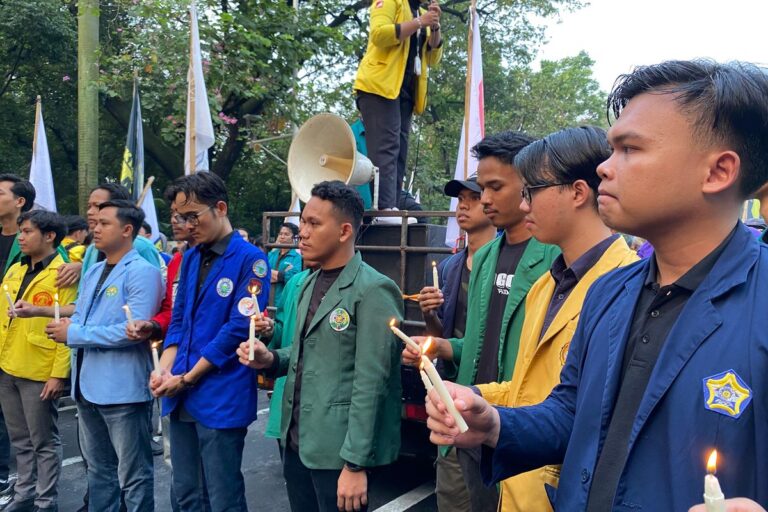 aksi demo